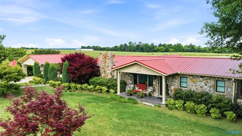 Homes For Sale - 1732 County Road 215<br/> Rainsville, AL 35986