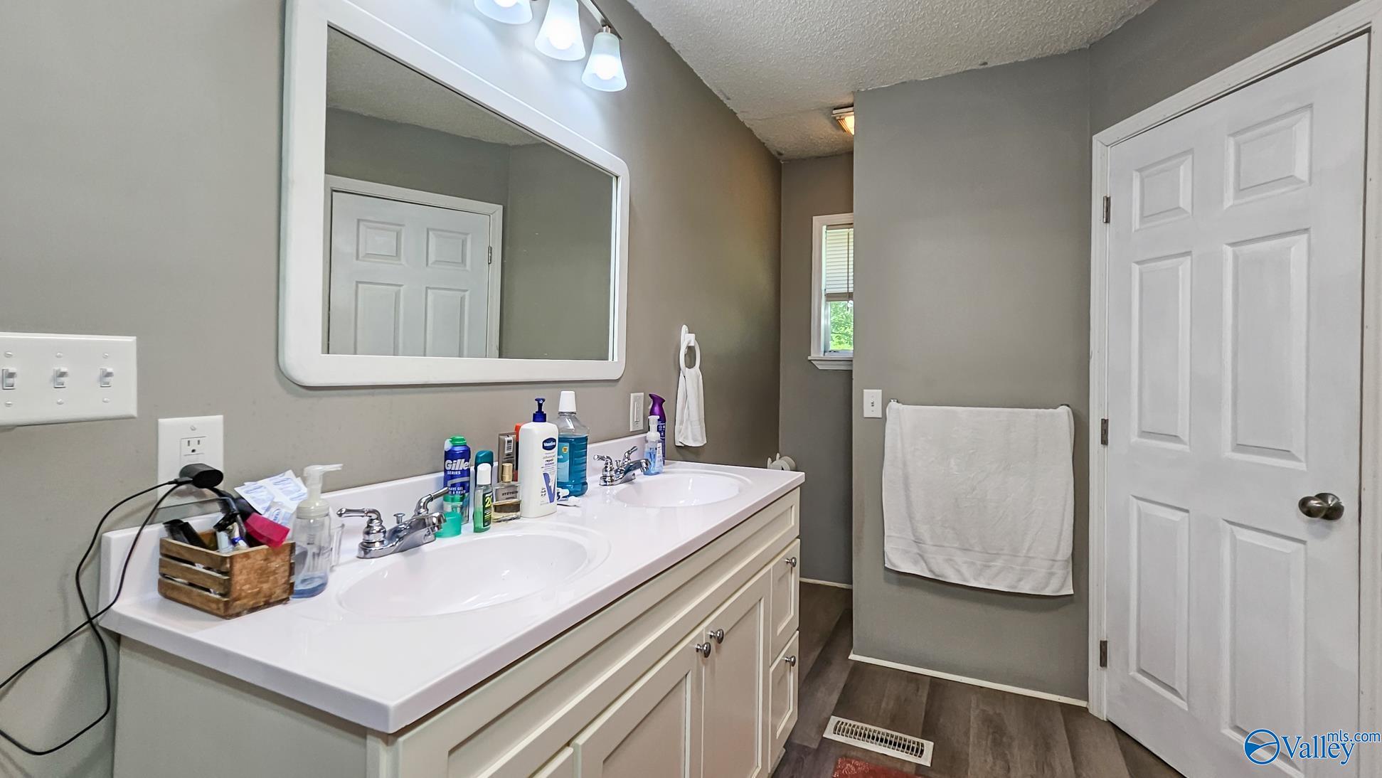 30 Faulkner Circle, Albertville, Alabama image 12