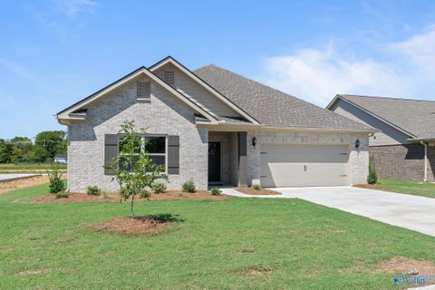Homes For Sale - 407 Ledgeway Drive<br/> Harvest, AL 35749