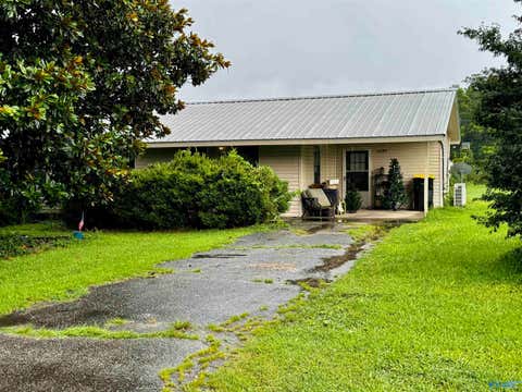 Homes For Sale - 1162 Tennessee Street<br/> Hackleburg, AL 35564