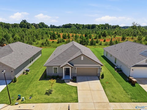 Homes For Sale - 25265 Evanford Drive<br/> Limestone County, Athens, AL 35613