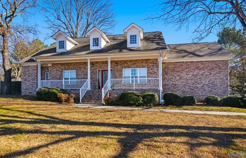 Homes For Sale - 20048 Townsend Ford Road<br/> Athens, AL 35614