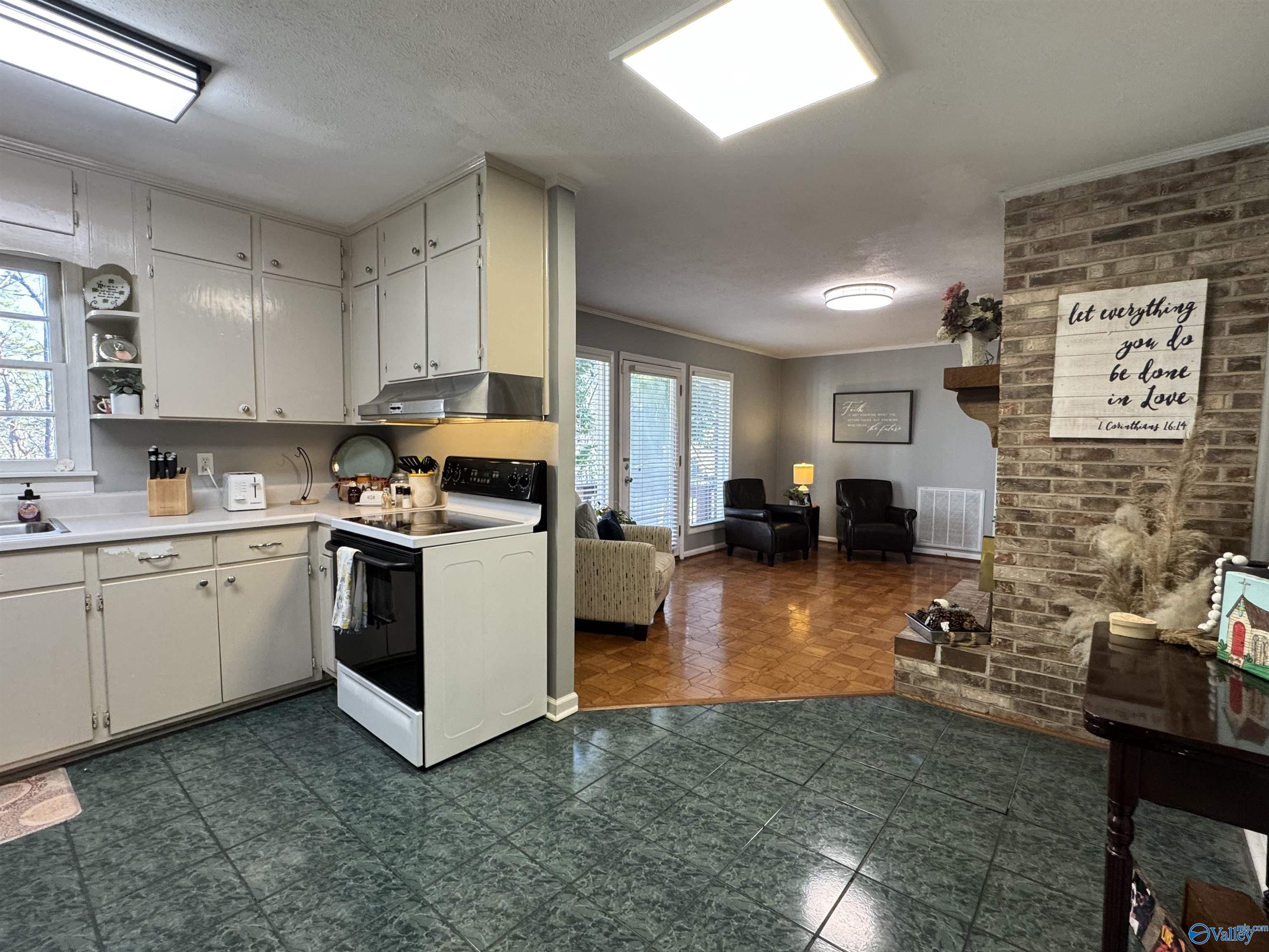 212 Merit Circle, Gadsden, Alabama image 17