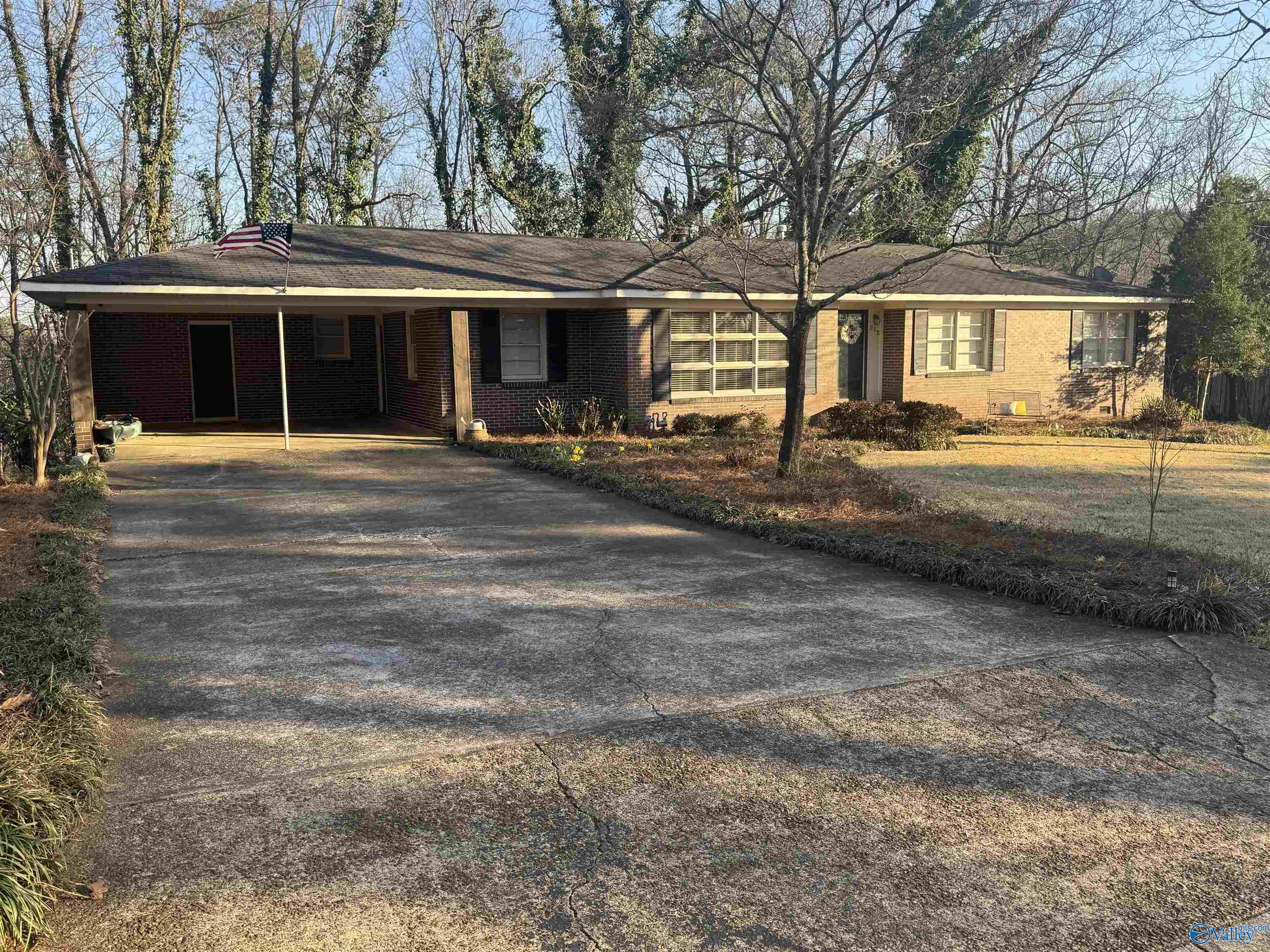212 Merit Circle, Gadsden, Alabama image 1