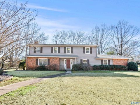 Homes For Sale - 2501 College Street<br/> Decatur, AL 35601