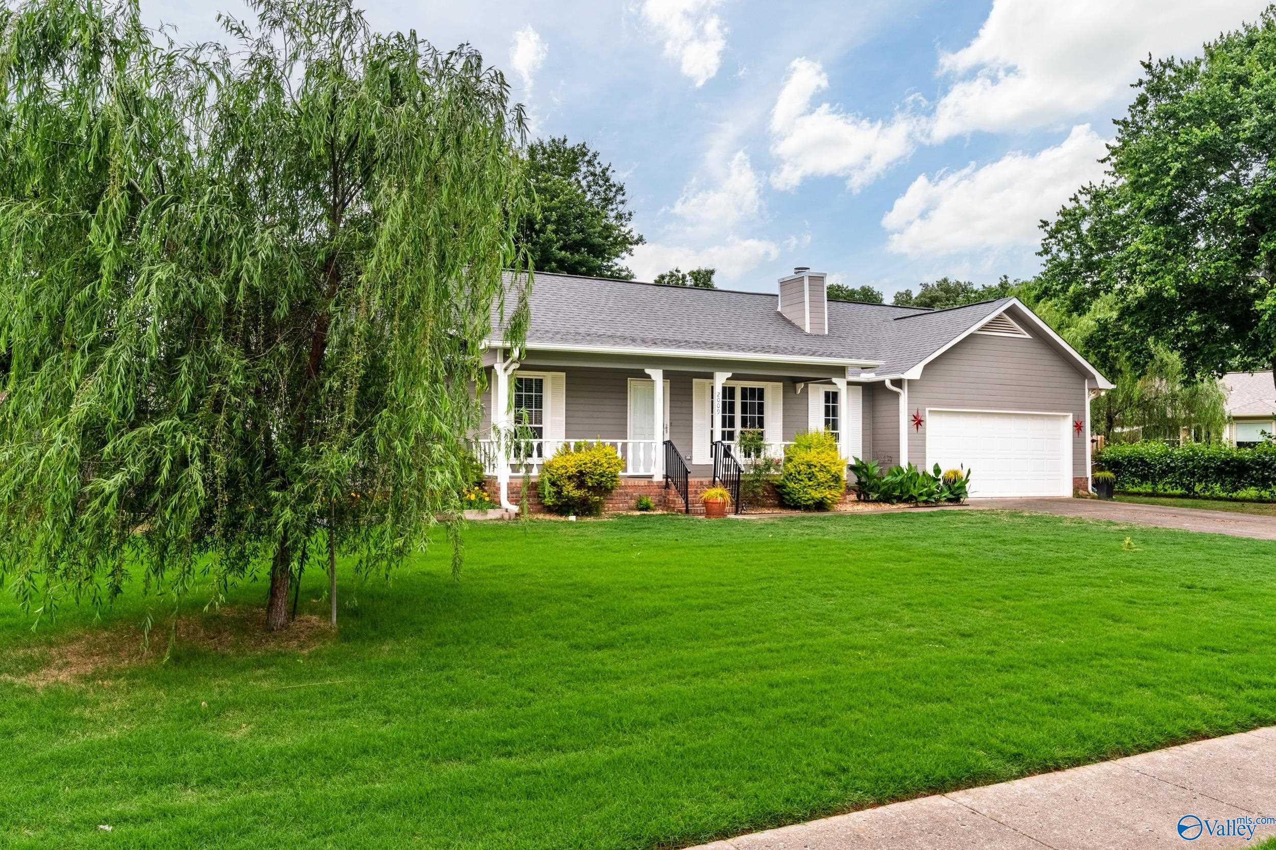 2009 SW Danbury Circle, Huntsville, Alabama image 2