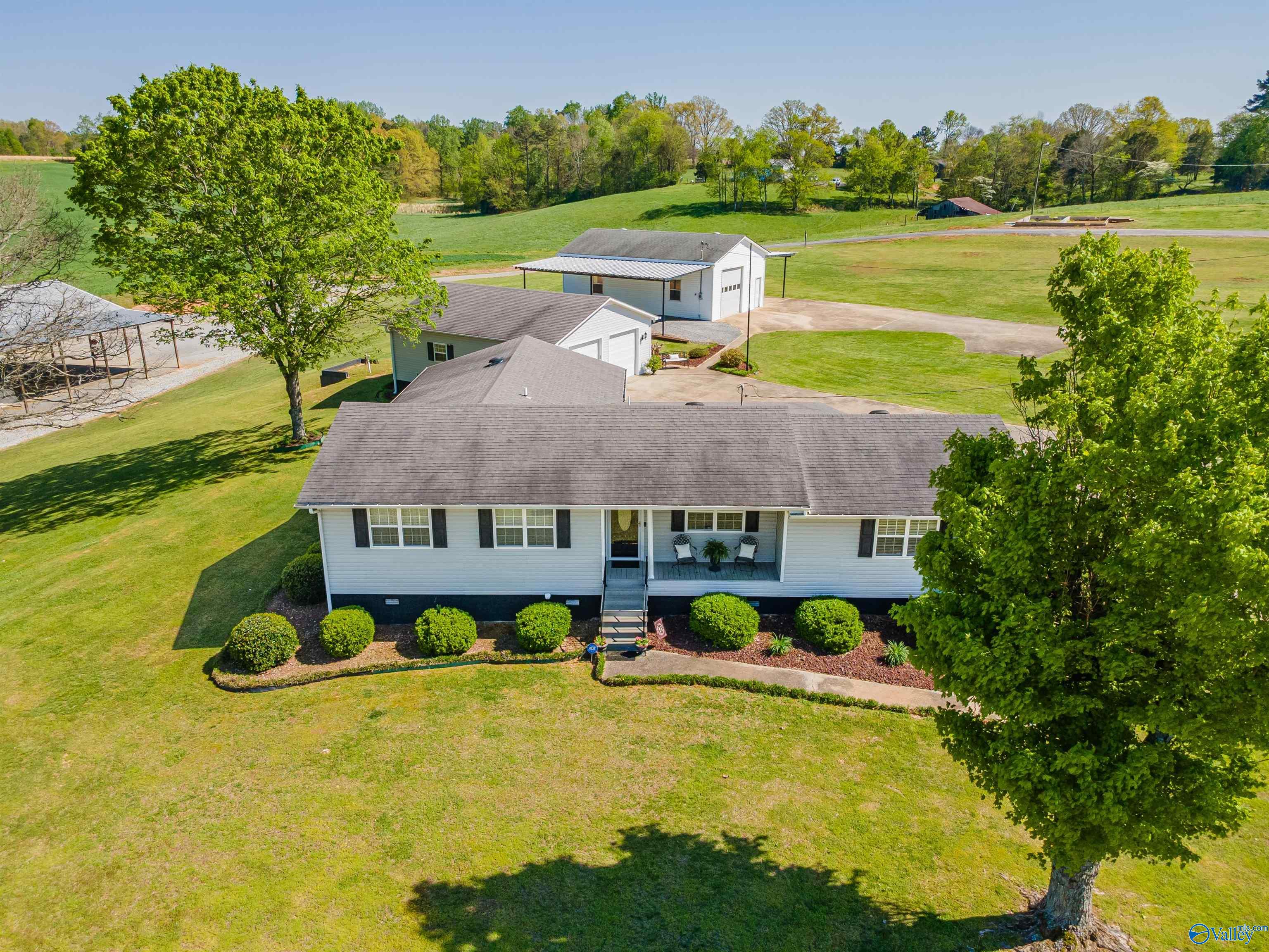 27906 Mooresville Road, Elkmont, Alabama image 2