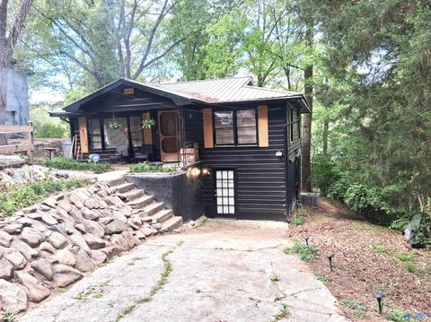 Homes For Sale - 600 Palace Ave<br/> Etowah County, Rainbow City, AL 35906