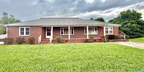 Homes For Sale - 503 Jackson Street<br/> Albertville, AL 35950