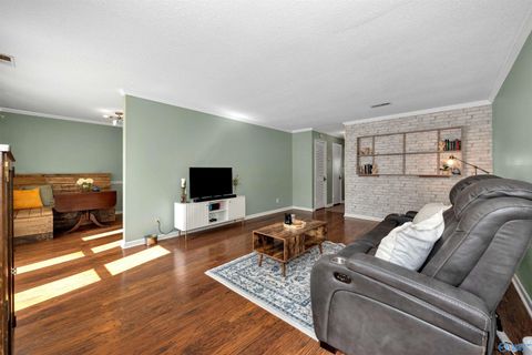 Photo of 2225 Golf Drive SW 315 #315, Huntsville, AL 35802 (MLS # 21902297) Photo of 2225 Golf Drive SW 315 #315, Huntsville, AL 35802 (MLS # 21902297)