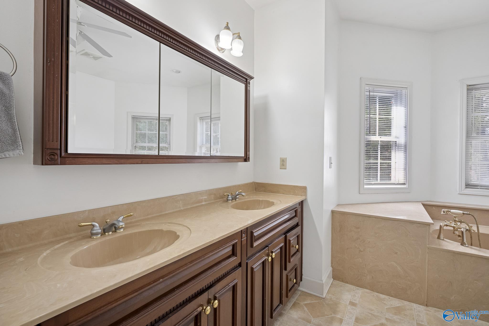 57 Given Cove, Laceys Spring, Alabama image 18
