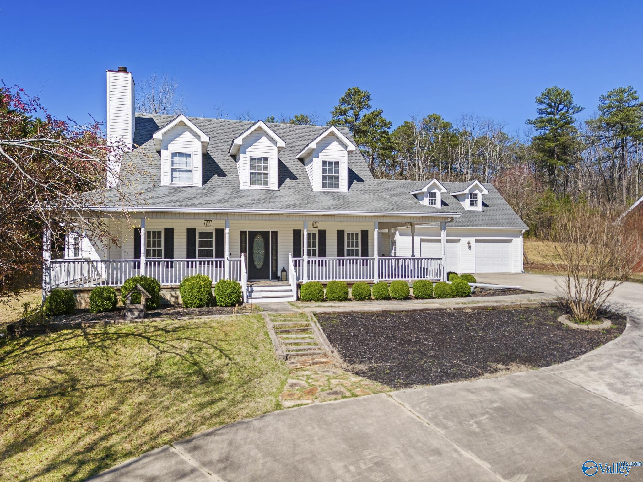57 Given Cove, Laceys Spring, Alabama image 2