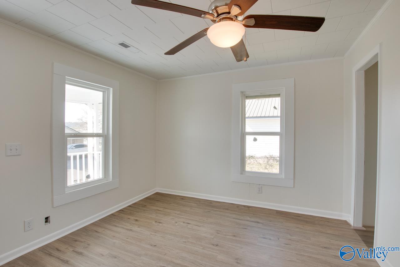1808 Obrig Avenue, Guntersville, Alabama image 4
