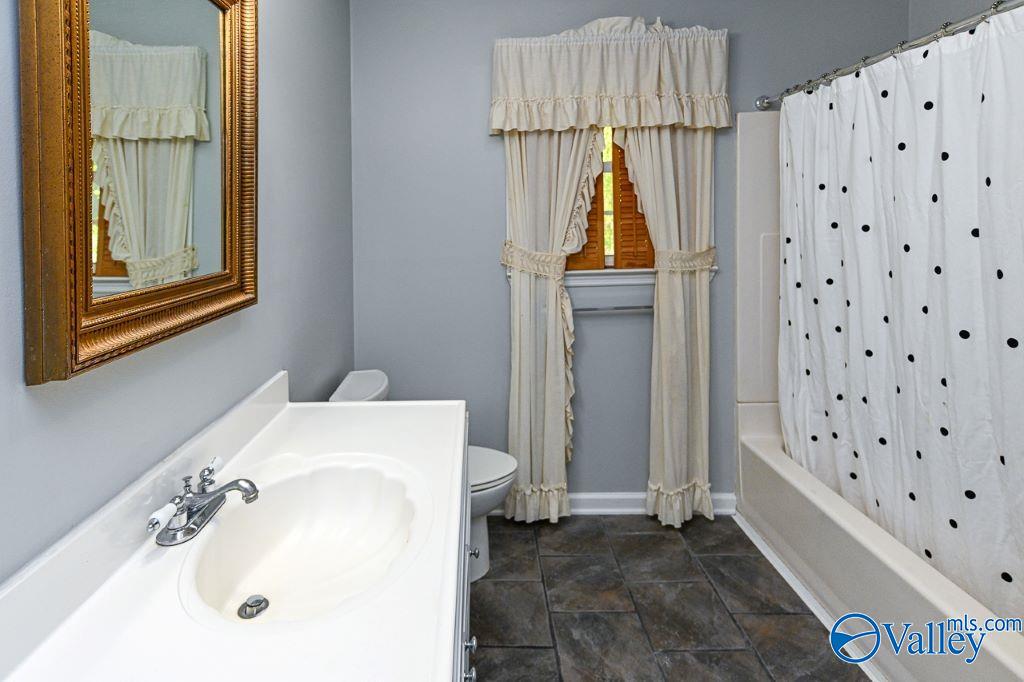 2404 Old Creek Trail, Decatur, Alabama image 35