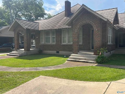 Multifamily For Sale - 715 Main Street East St<br/> Hartselle, AL 35640