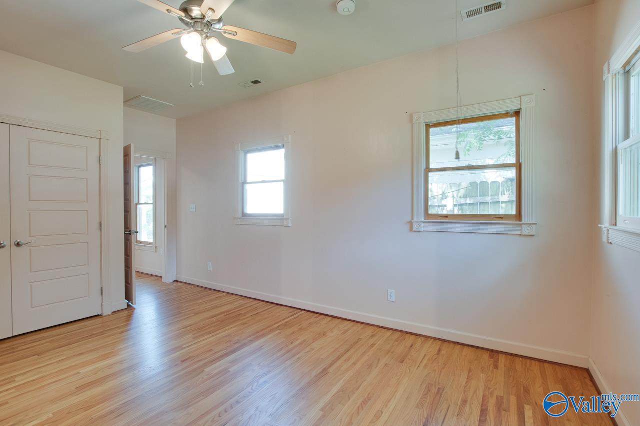 1115 Pratt Avenue, Huntsville, Alabama image 32