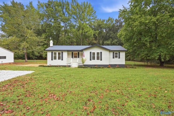 345 HOOVER CIR, TONEY, AL 35773 - Image a7b72f71a7866df909e367784147582d/610277407