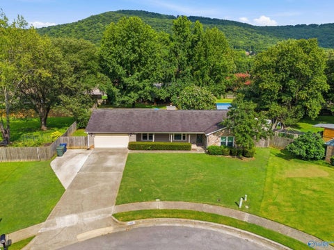 Homes For Sale - 15003 Ashwood Circle<br/> Huntsville, AL 35803