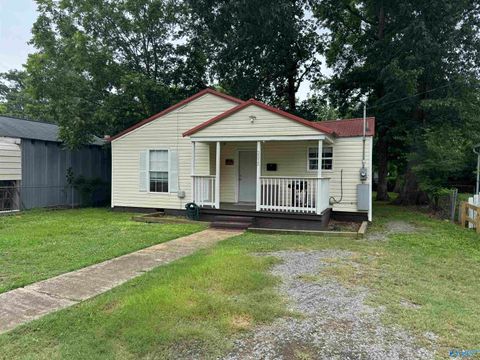 Homes For Sale - 3312 Madison Avenue<br/> Etowah County, Gadsden, AL 35904