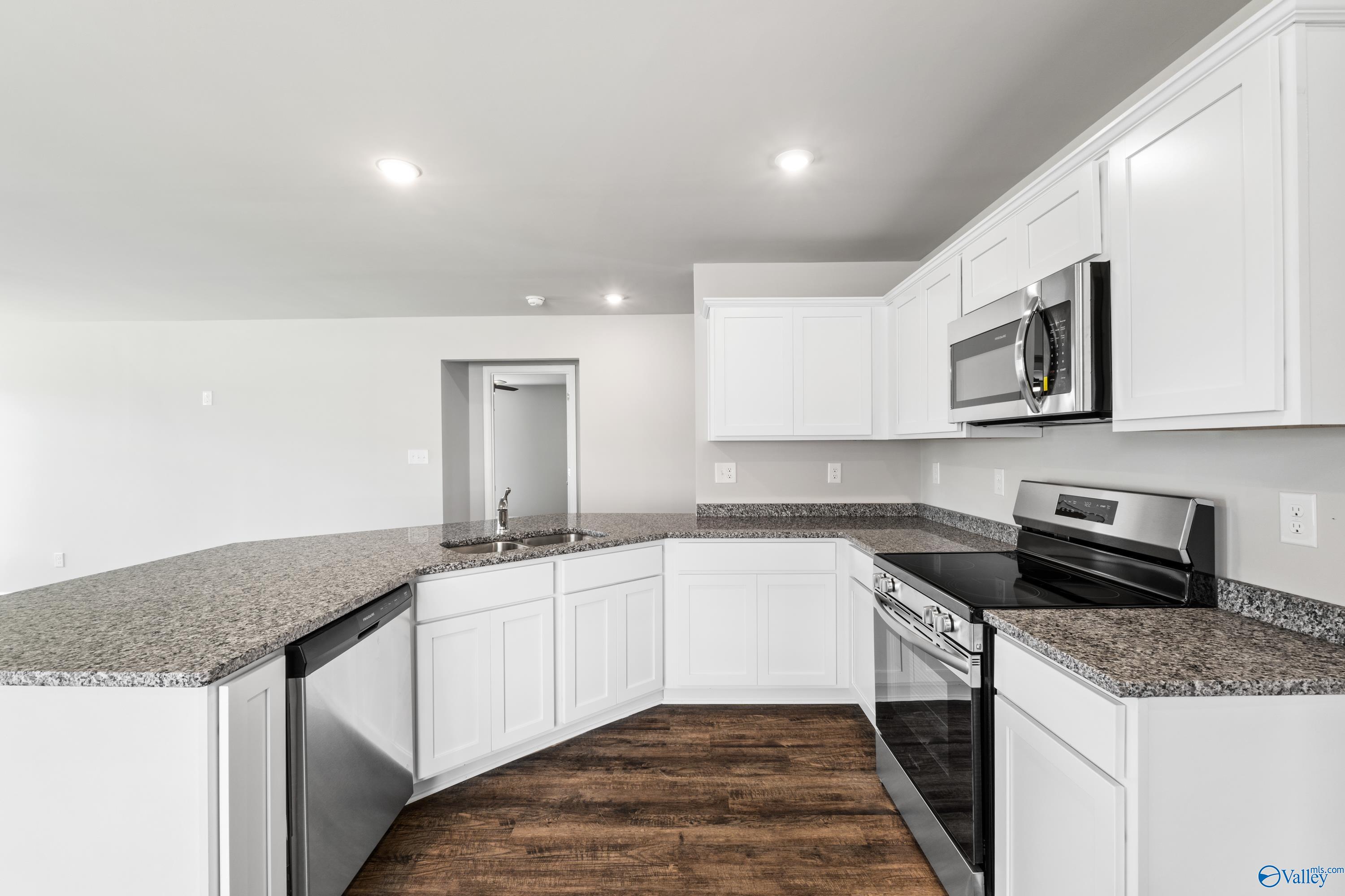 Ross Joya Brook Way, Toney, Alabama image 11