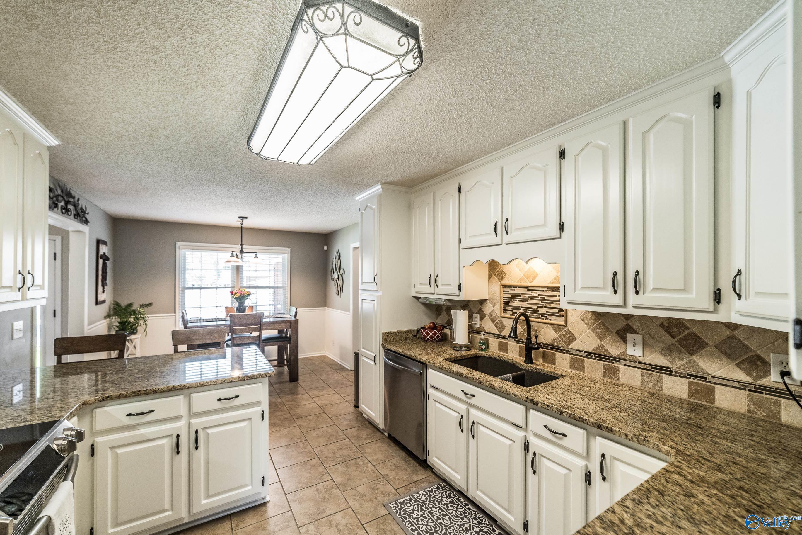 107 Turtle Bend Drive, Toney, Alabama image 8