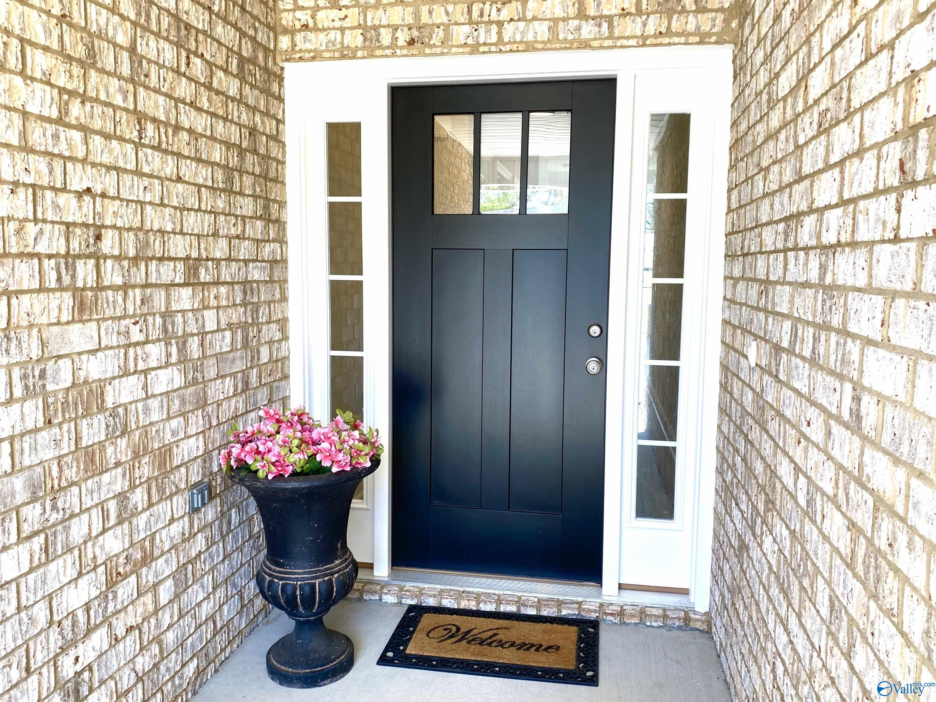 123 Sidney Ruth Drive, New Market, Alabama image 1