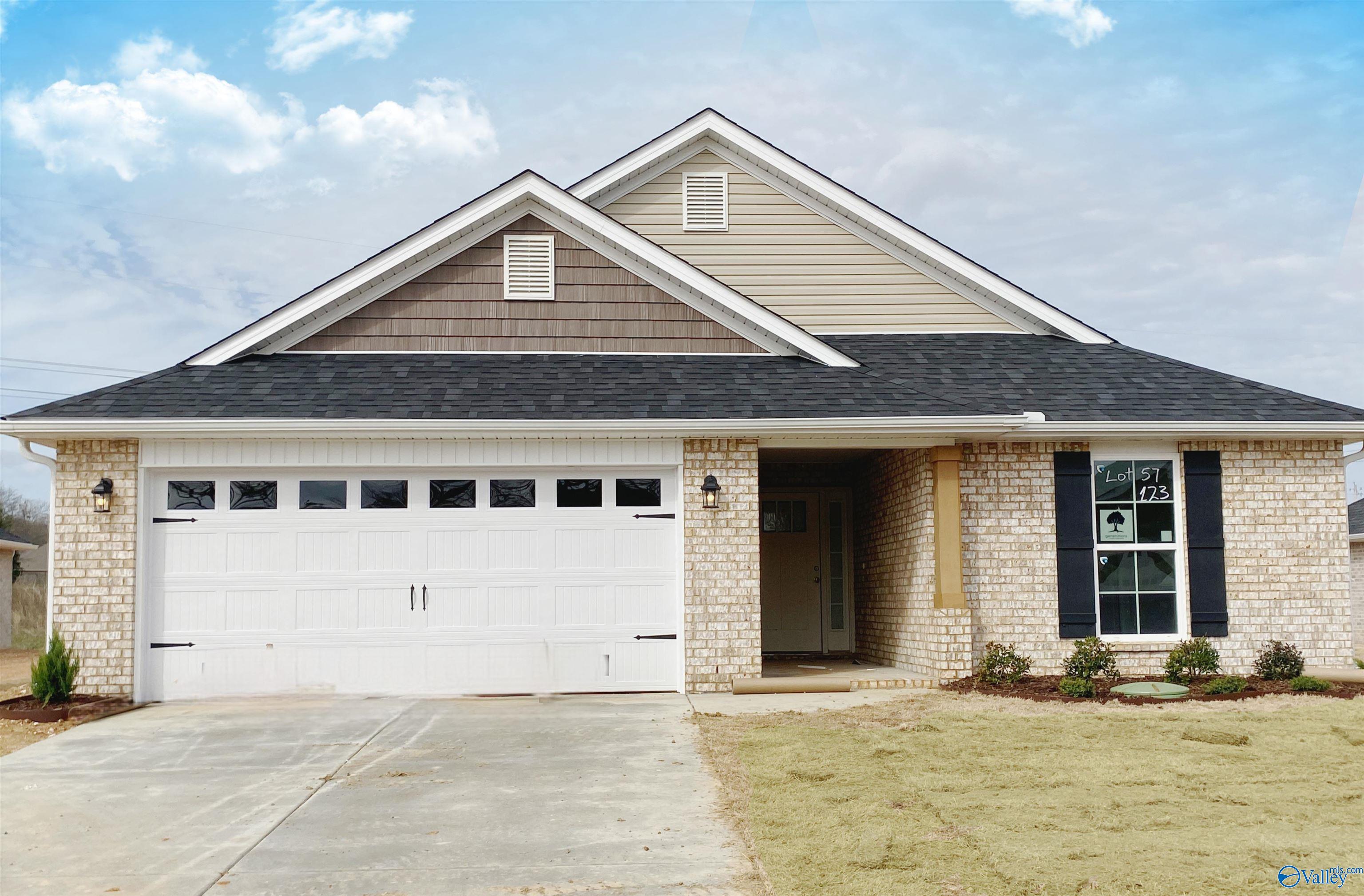 123 Sidney Ruth Drive, New Market, Alabama image 1