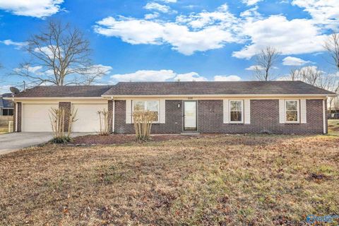 Photo of 108 West Dons Avenue, Albertville, AL 35950 (MLS # 21906684)