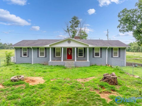 Homes For Sale - 1908 County Highway 35<br/> Blount County, Horton, AL 35980
