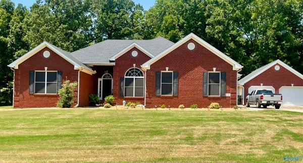 176 FOREST HOME DR, TRINITY, AL 35673 - Image a919c48dbd38db76644b45286ff2da95/11953886
