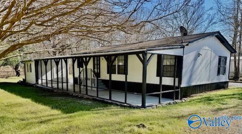 Mobile Home For Sale - 254 Shiloh Road<br/> Hazel Green, AL 35750