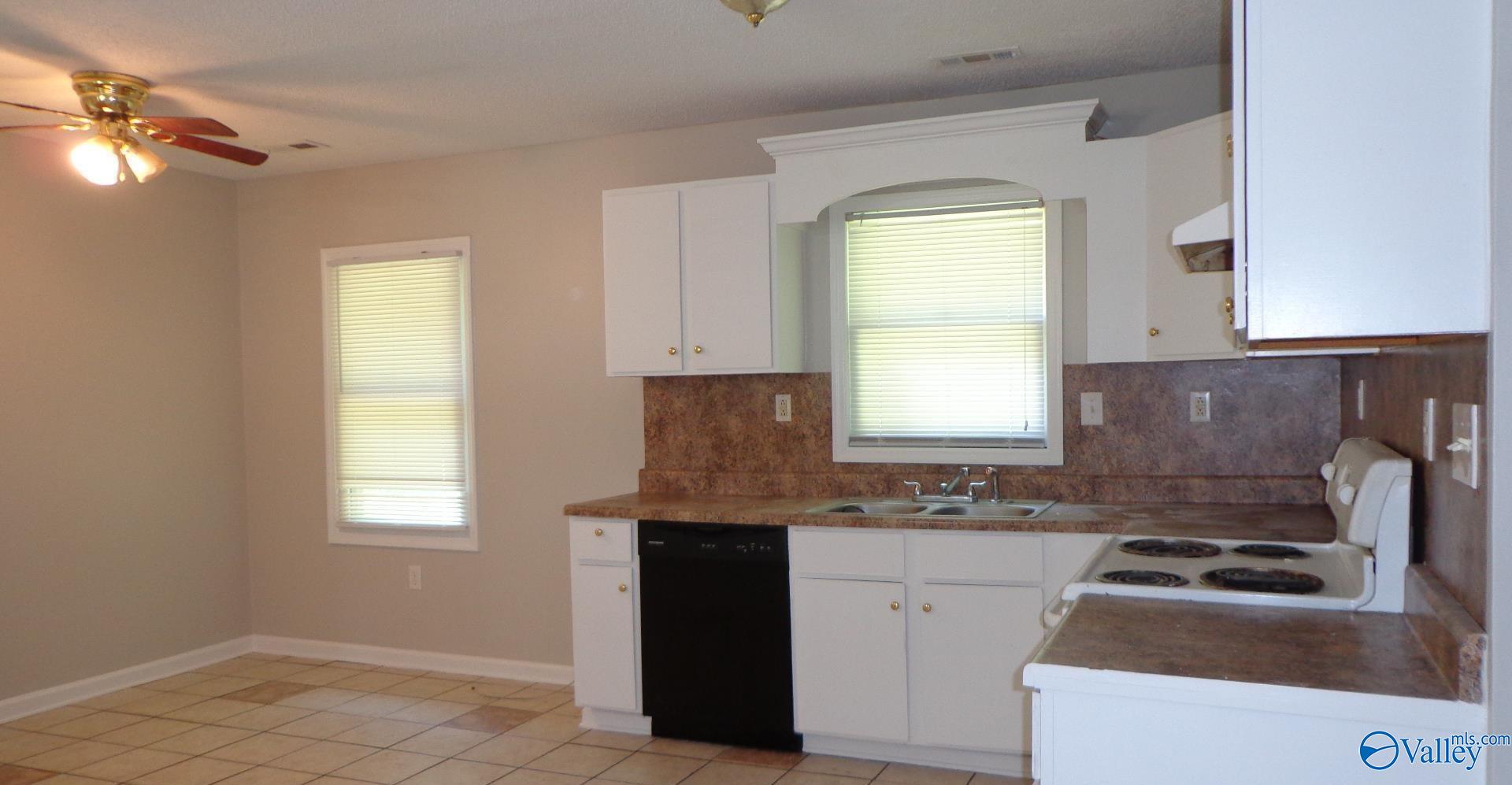 4704 Lumary Drive, Huntsville, Alabama image 7