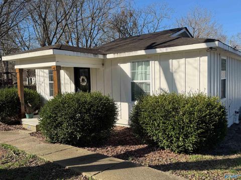 Homes For Sale - 203 Terrell Street<br/> Boaz, AL 35957