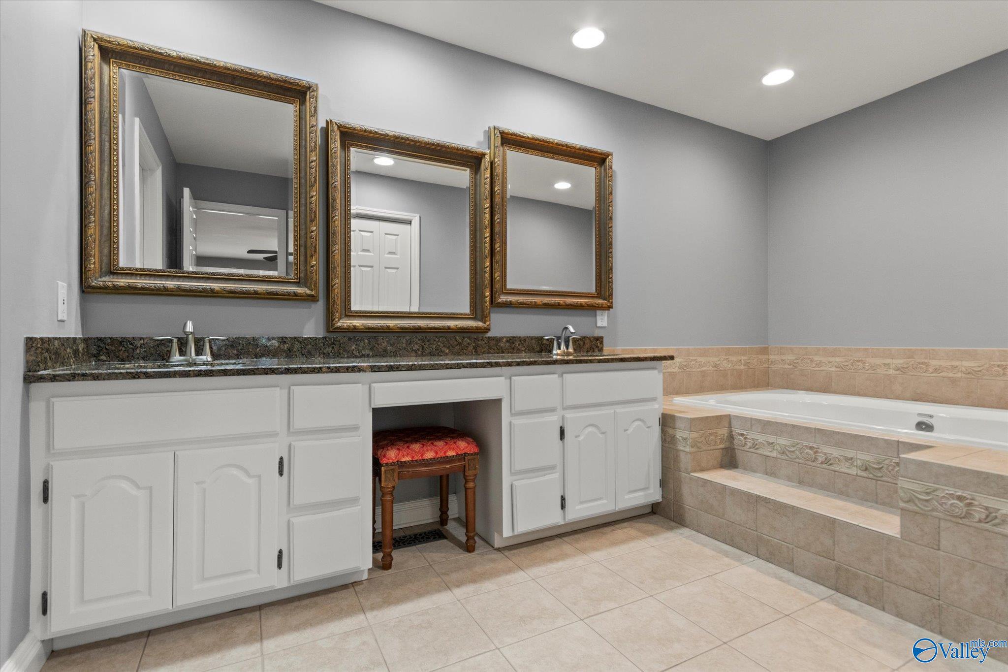 210 N Briarwood Road, Athens, Alabama image 17