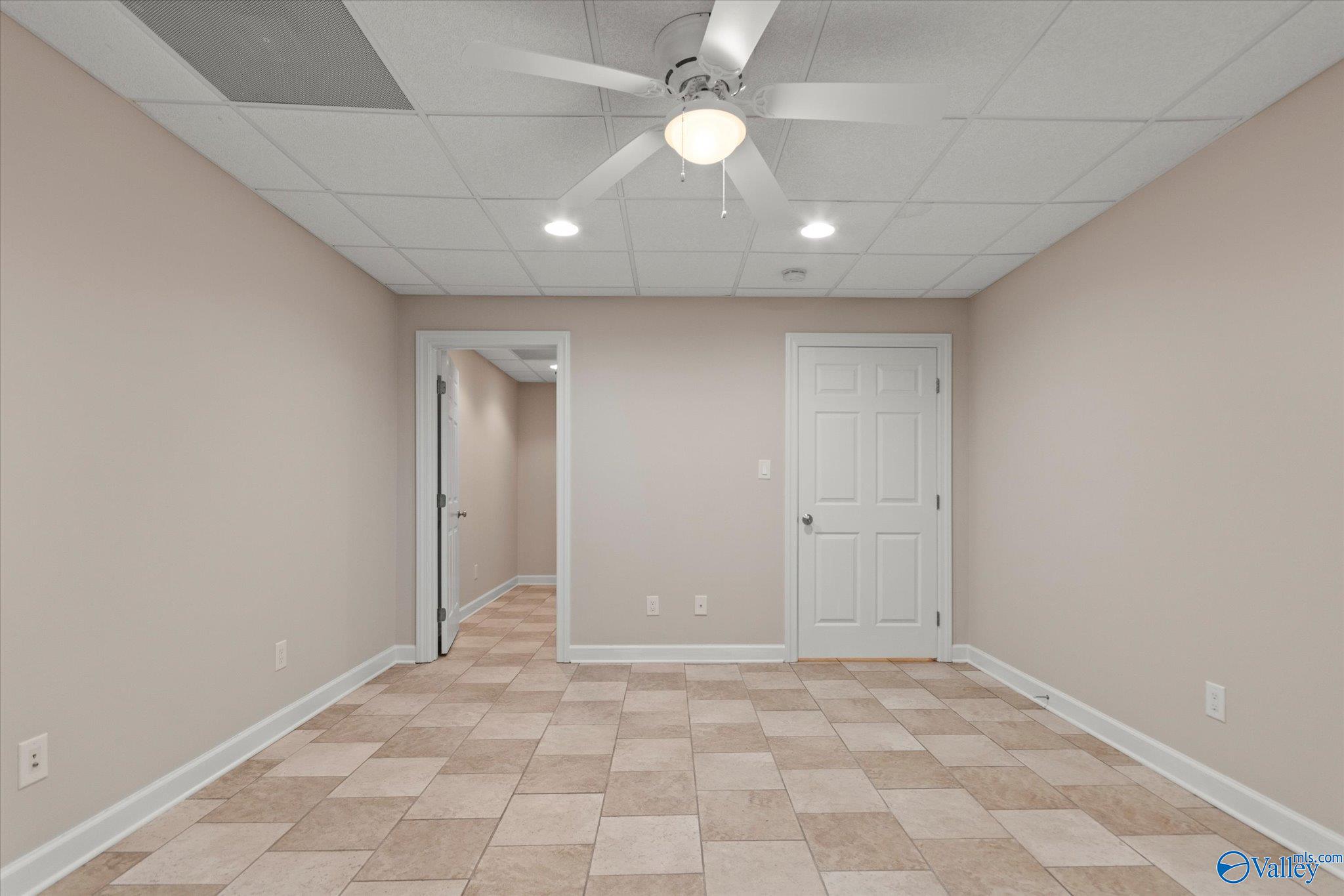 210 N Briarwood Road, Athens, Alabama image 27