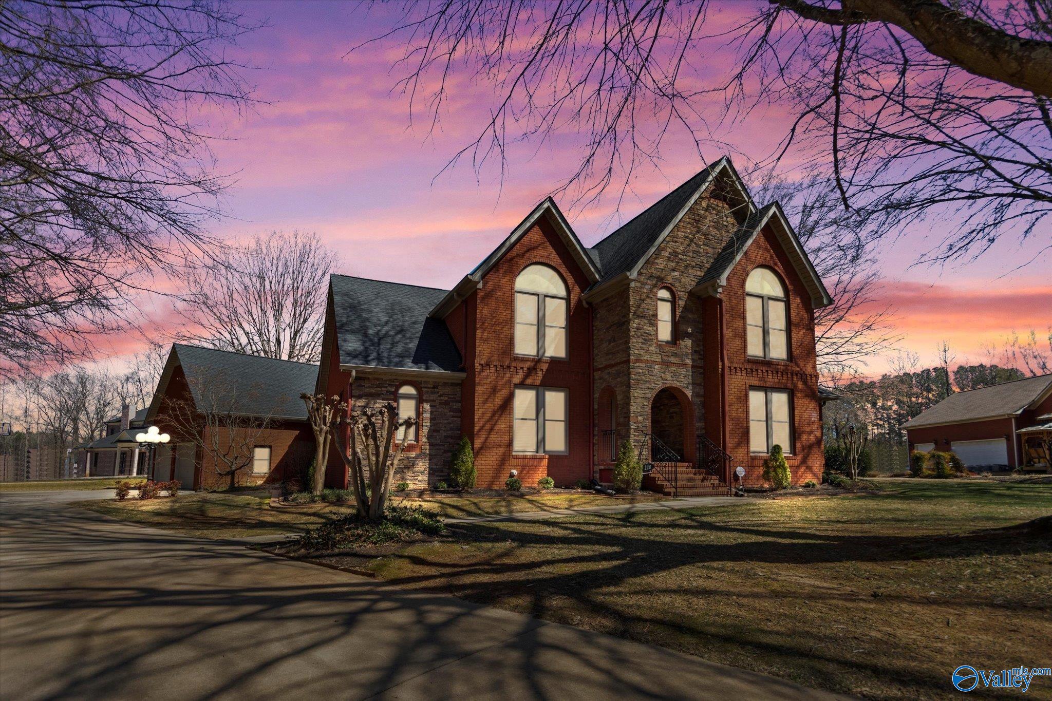 210 N Briarwood Road, Athens, Alabama image 1