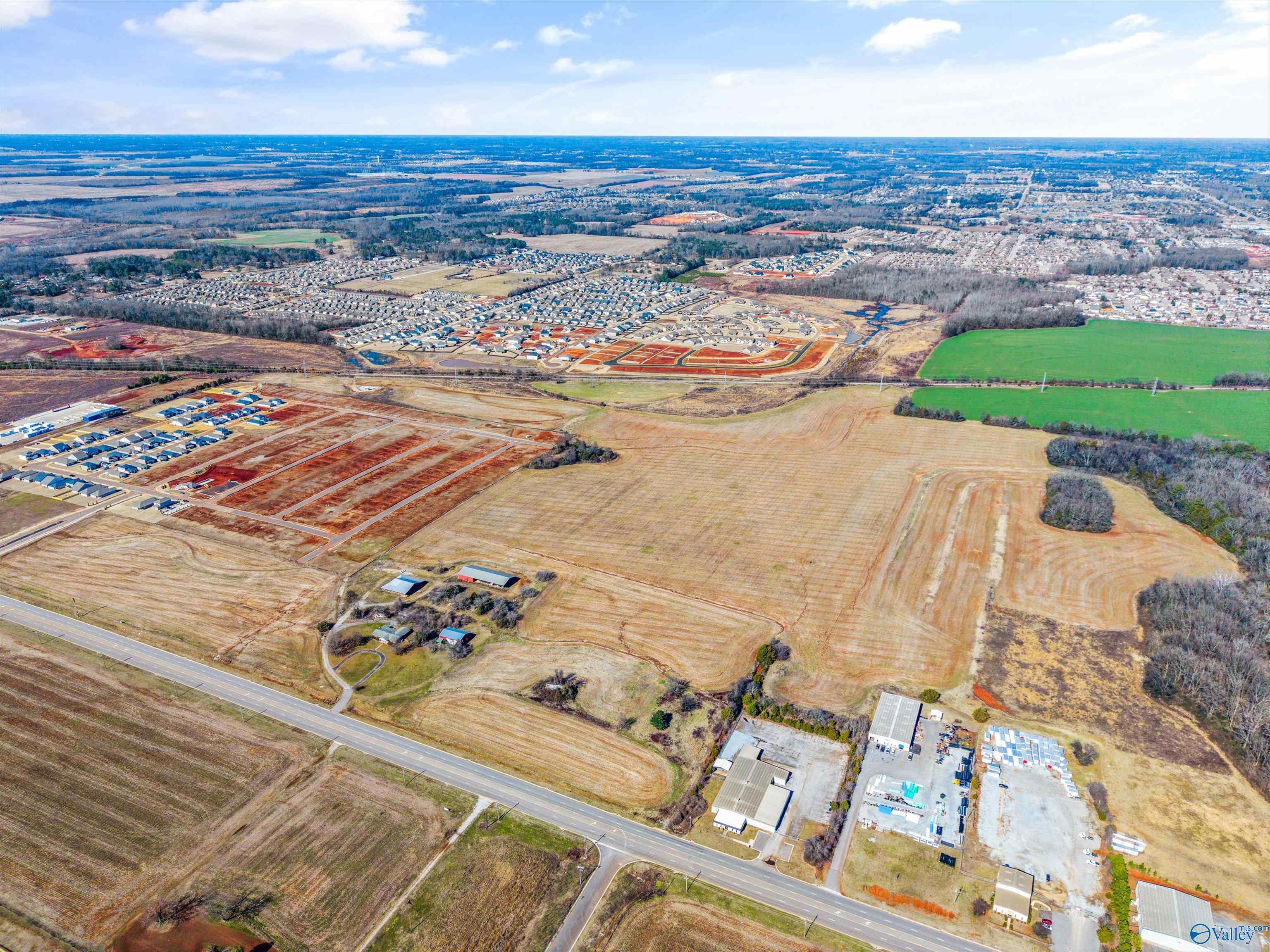 57.08 acres Old Highway 20