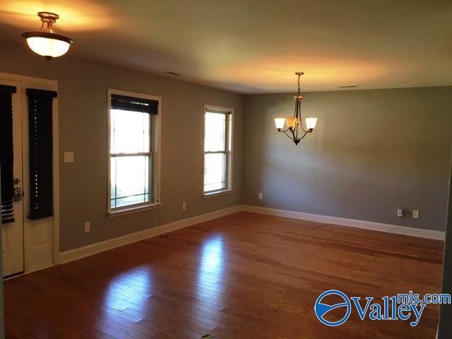 5035 Montauk Trail