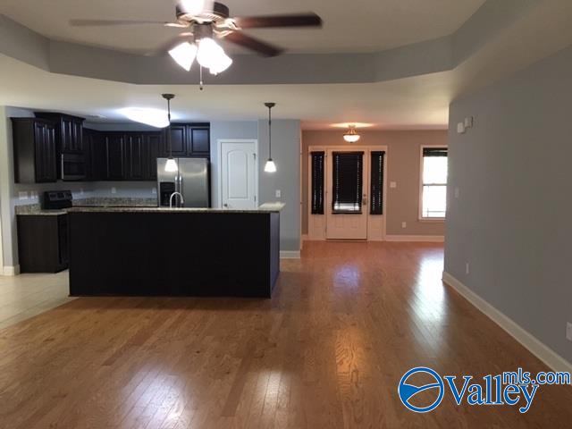 5035 Montauk Trail