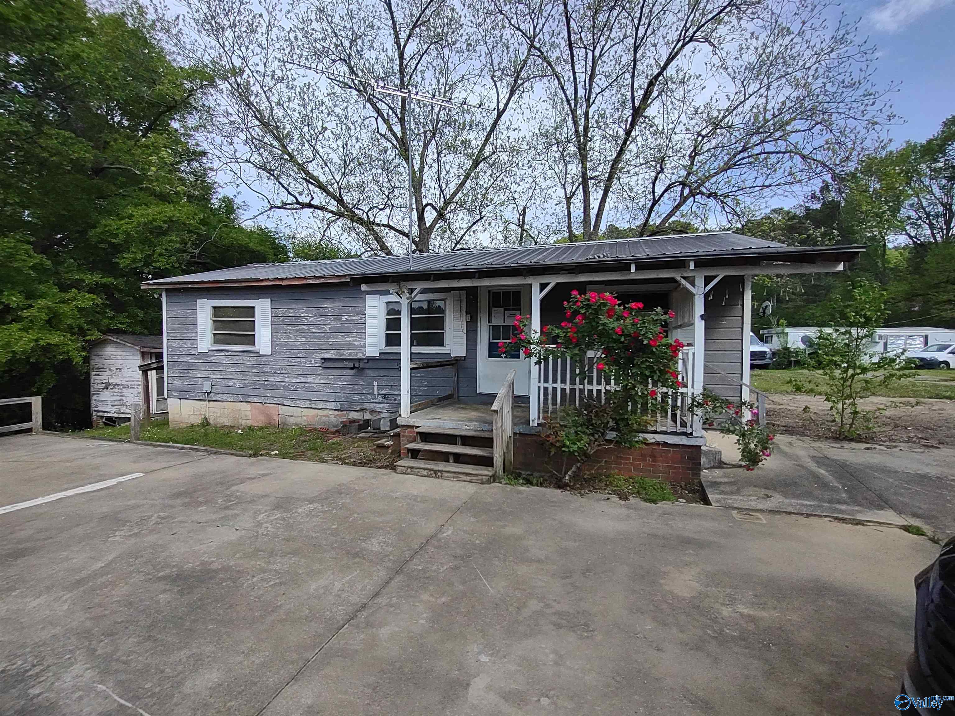7365 Robins Road, Altoona, Alabama image 1