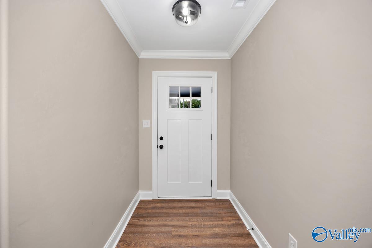 27039 North Wales Road