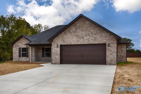 Homes For Sale - 27025 North Wales Road<br/> Elkmont, AL 35620