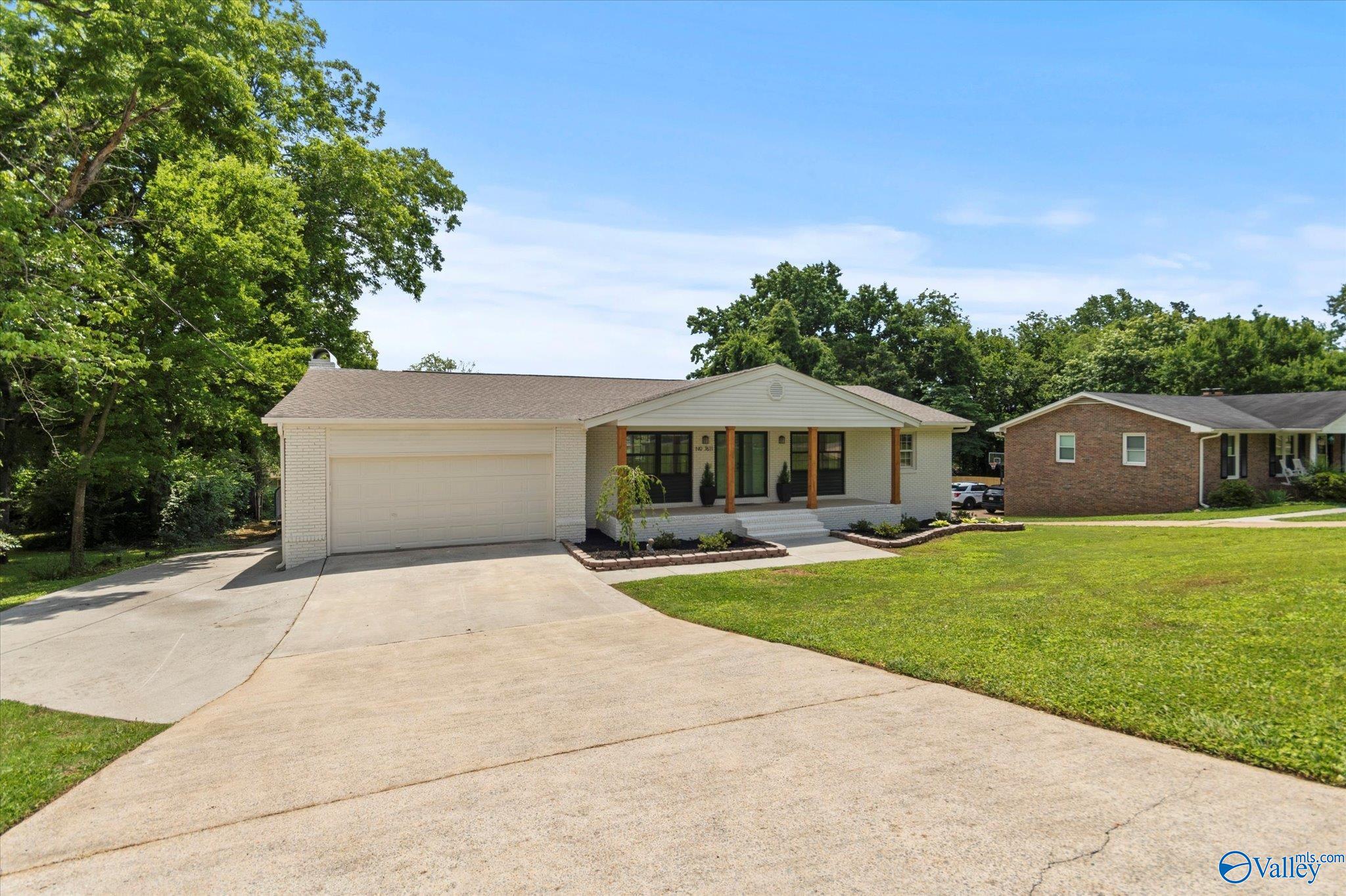 7611 Fleming Hills Drive, Huntsville, Alabama image 2