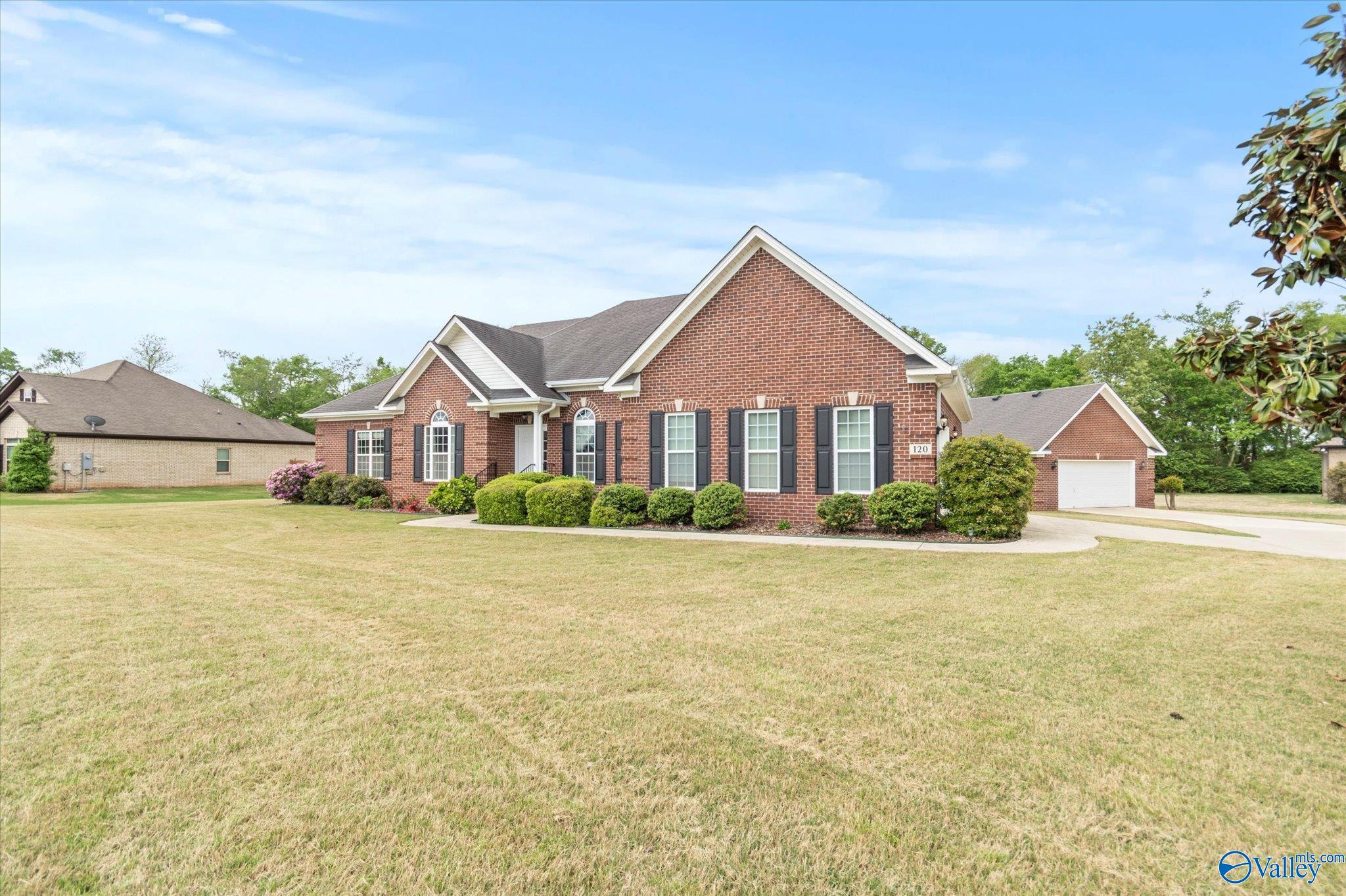120 Twin Rivers Drive, Hazel Green, Alabama image 4