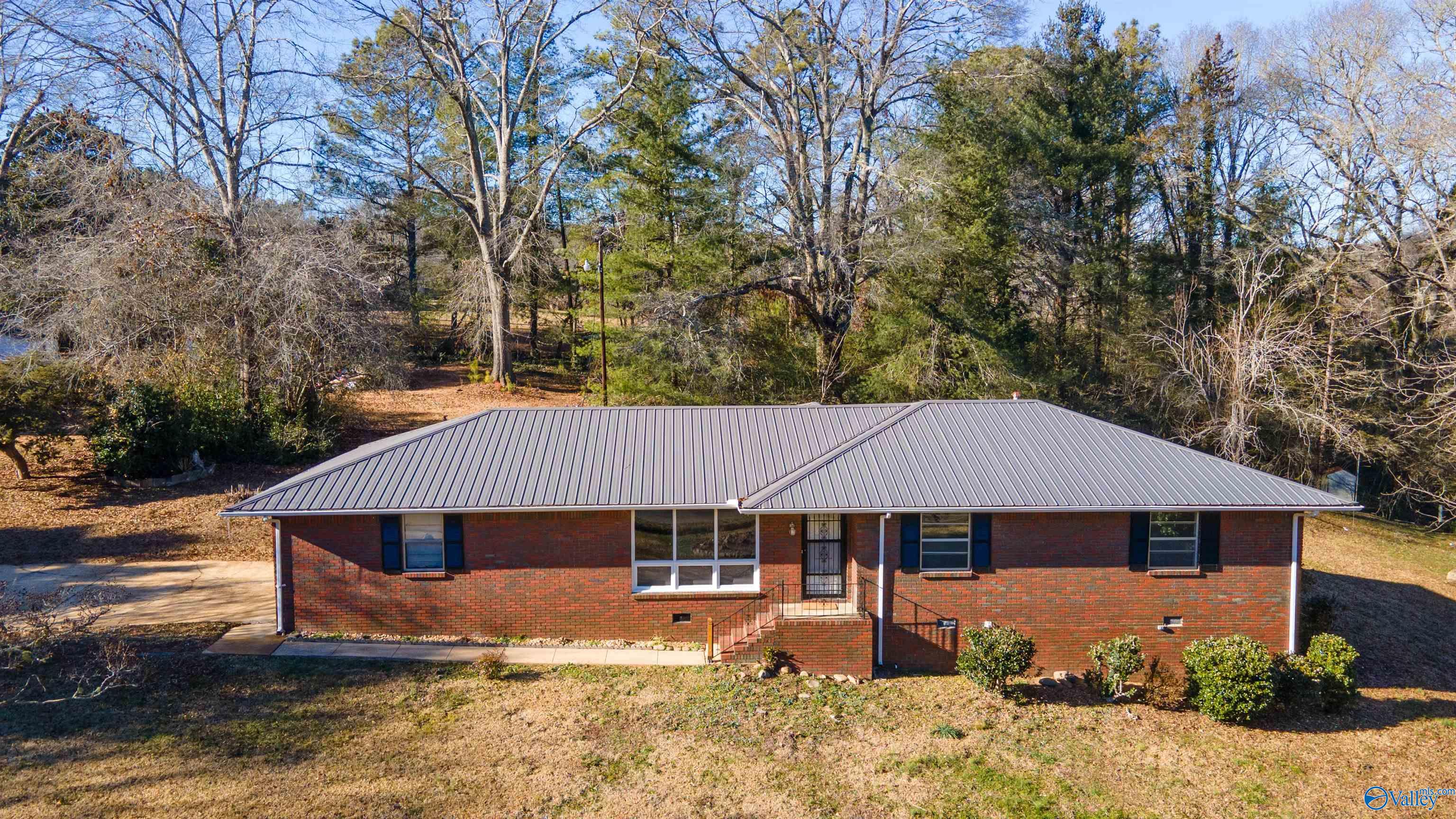 1786 Tabor Road, Gadsden, Alabama image 1