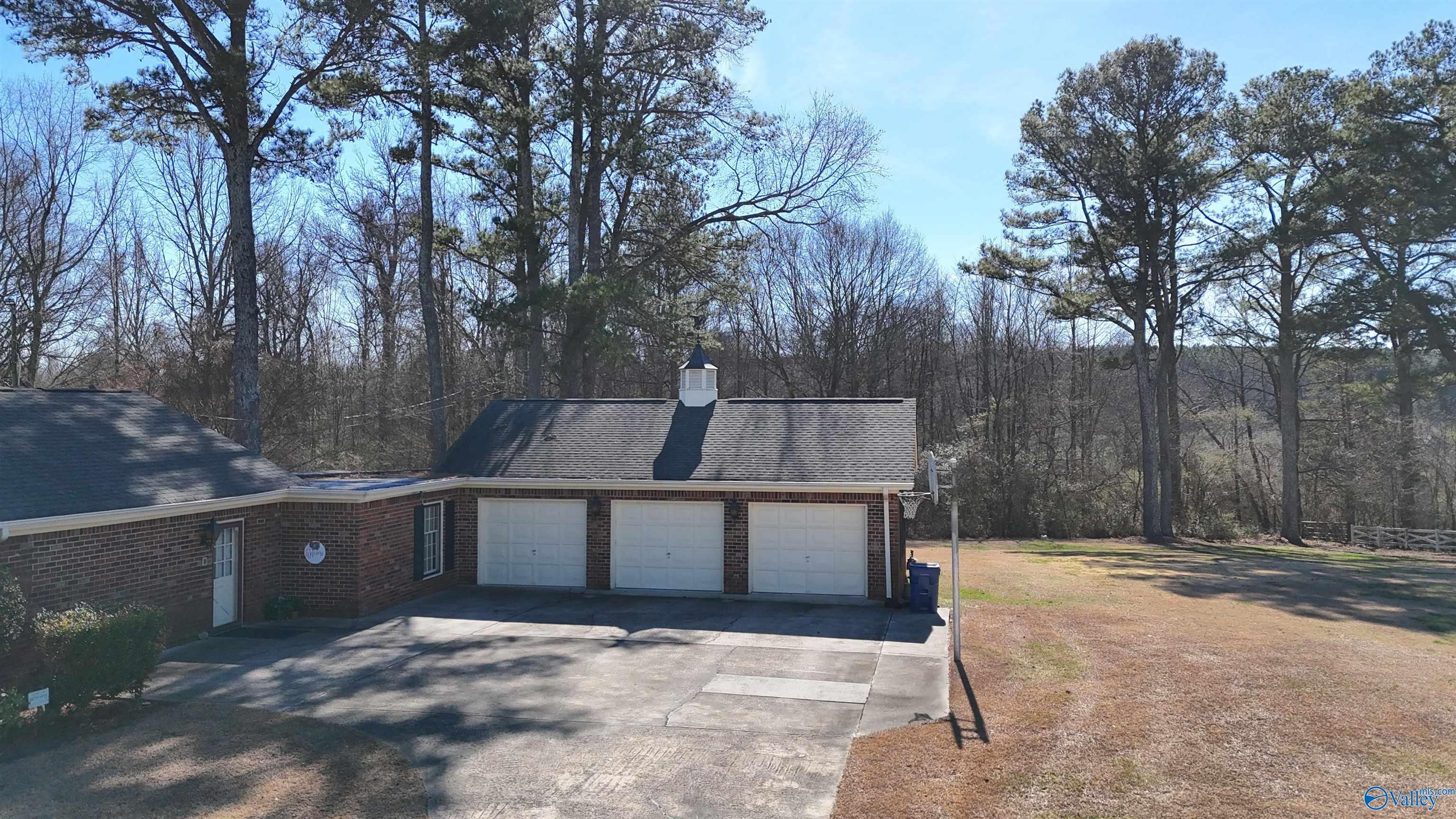 2625 Solitude Road, Albertville, Alabama image 3