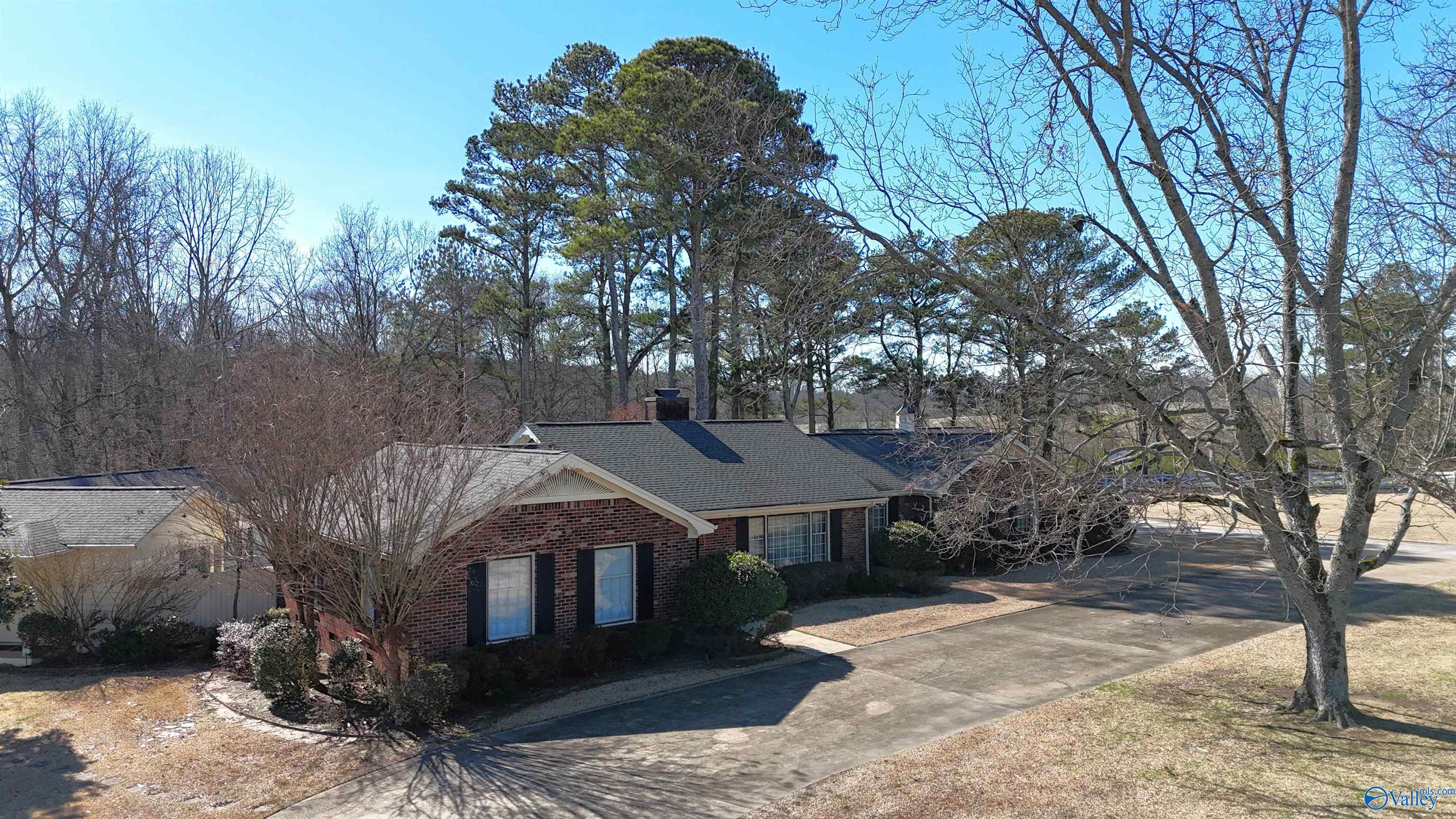 2625 Solitude Road, Albertville, Alabama image 2