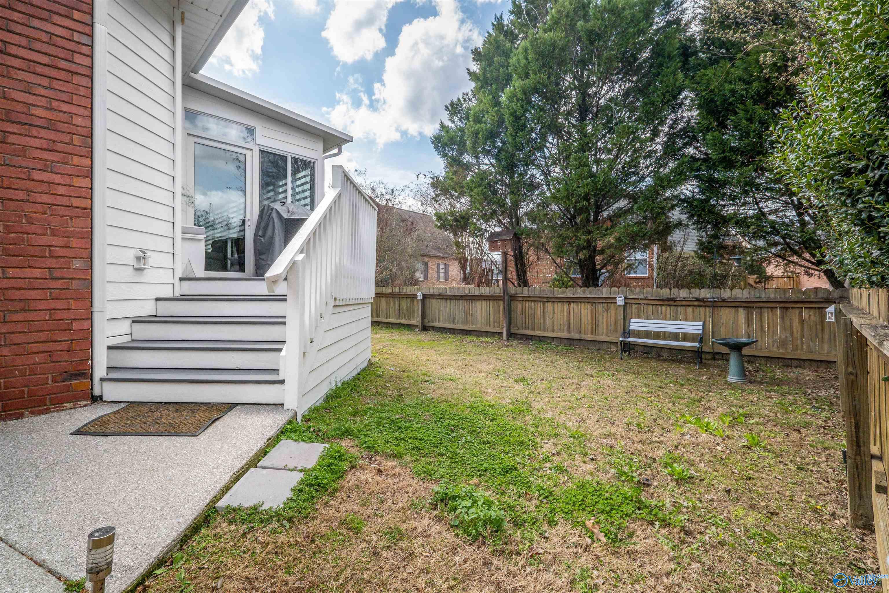 206 Lakepoint Drive, Gadsden, Alabama image 3