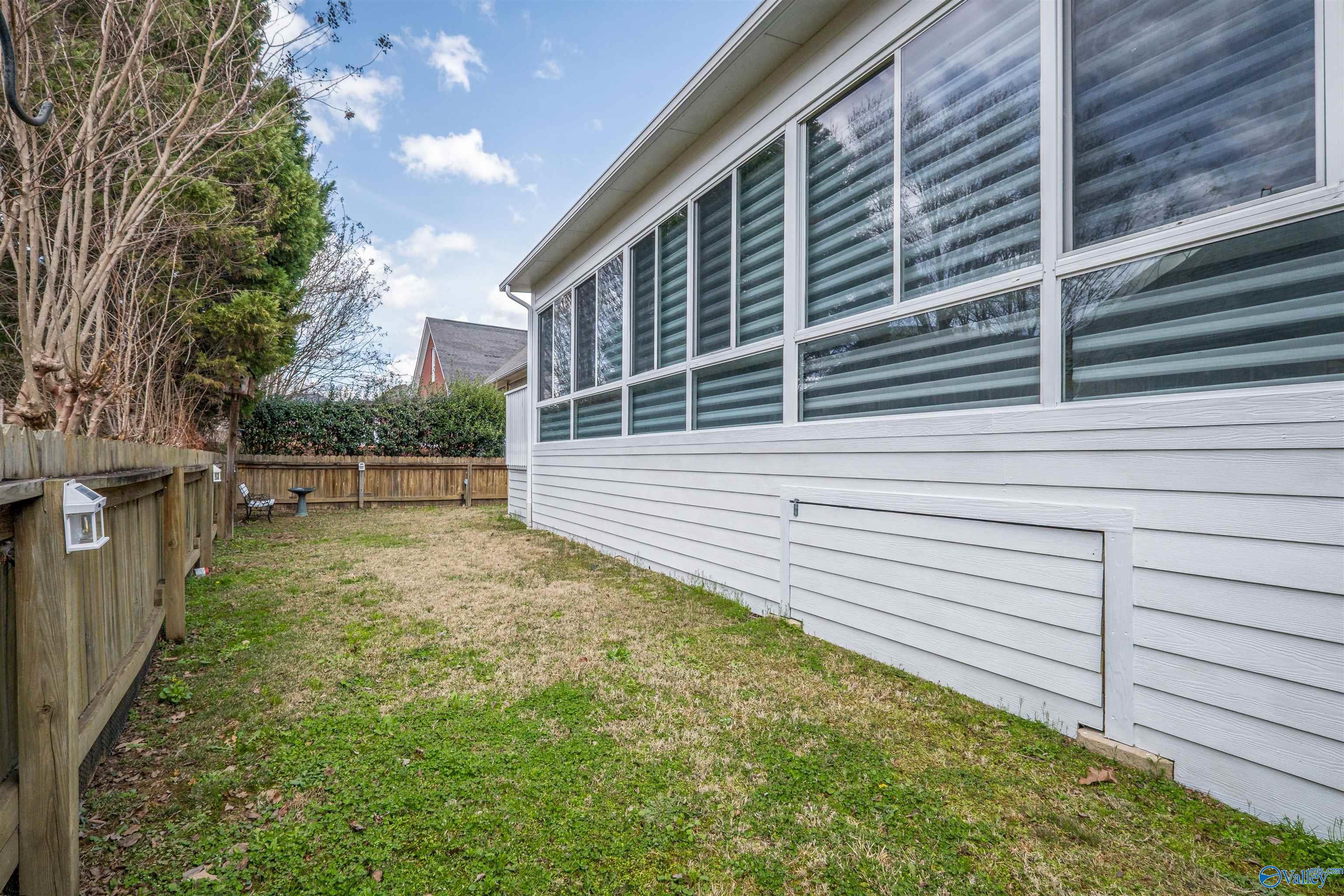 206 Lakepoint Drive, Gadsden, Alabama image 4