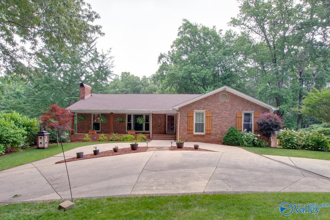 161 Nale Drive, Madison, Alabama image 3